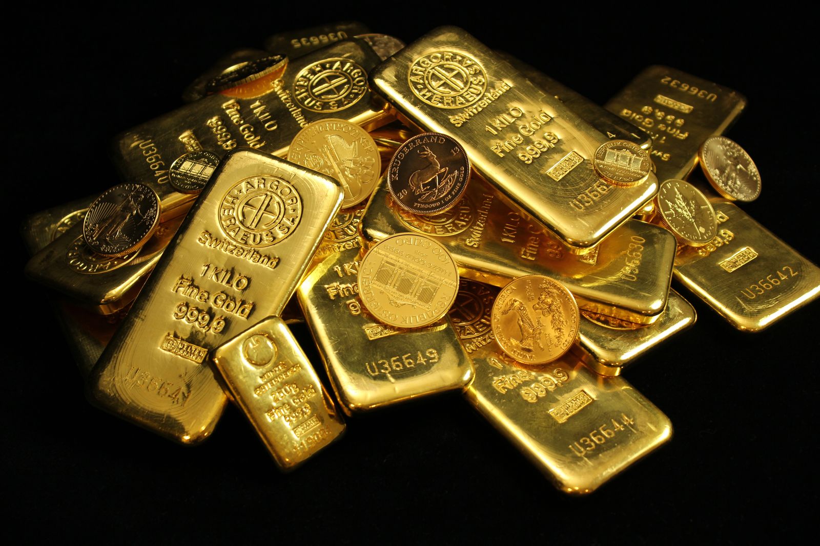 Pièces et lingots d'or — rachat d'or à Cannes